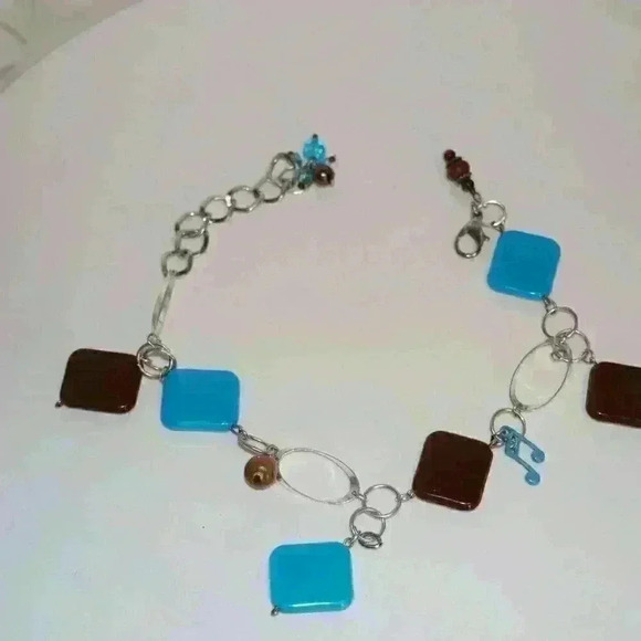 Repurposed Hand Made Single Strand Turquoise/Brown Boot Jewelry - Picture 5 of 6